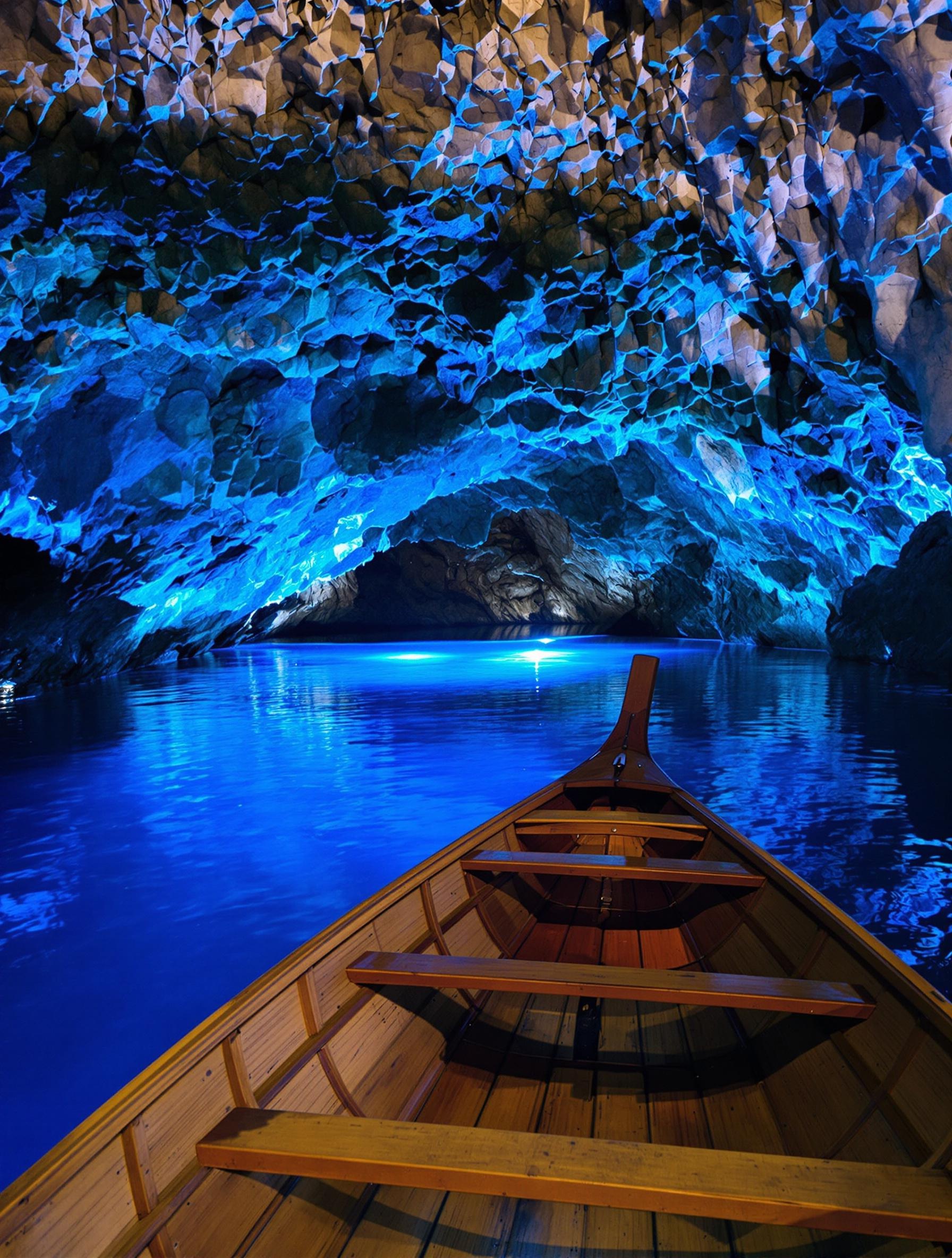 Intérieur de la Grotta Azzurra à Capri